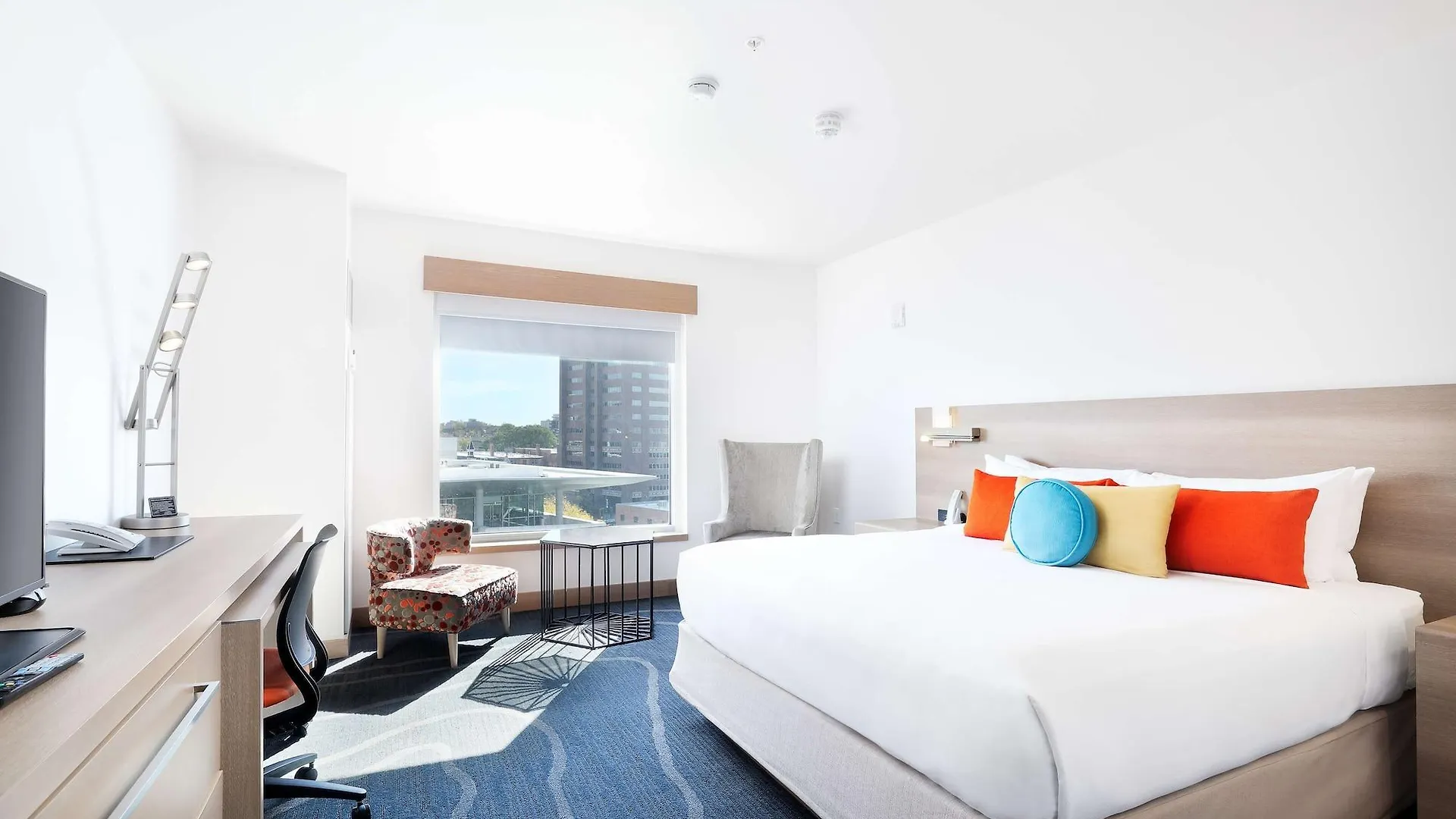 The Art Hotel Denver, Curio Collection By Hilton
