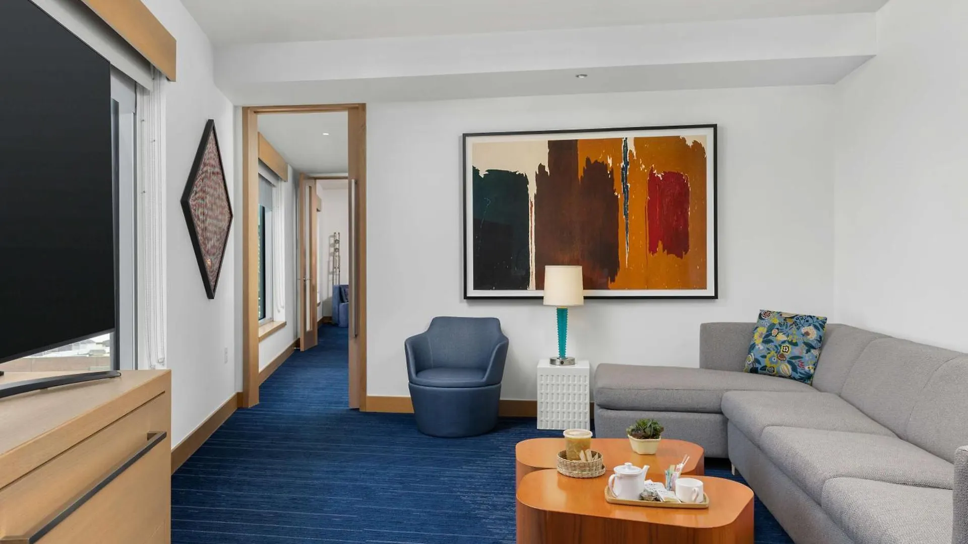 The Art Hotel Denver, Curio Collection By Hilton  Denver