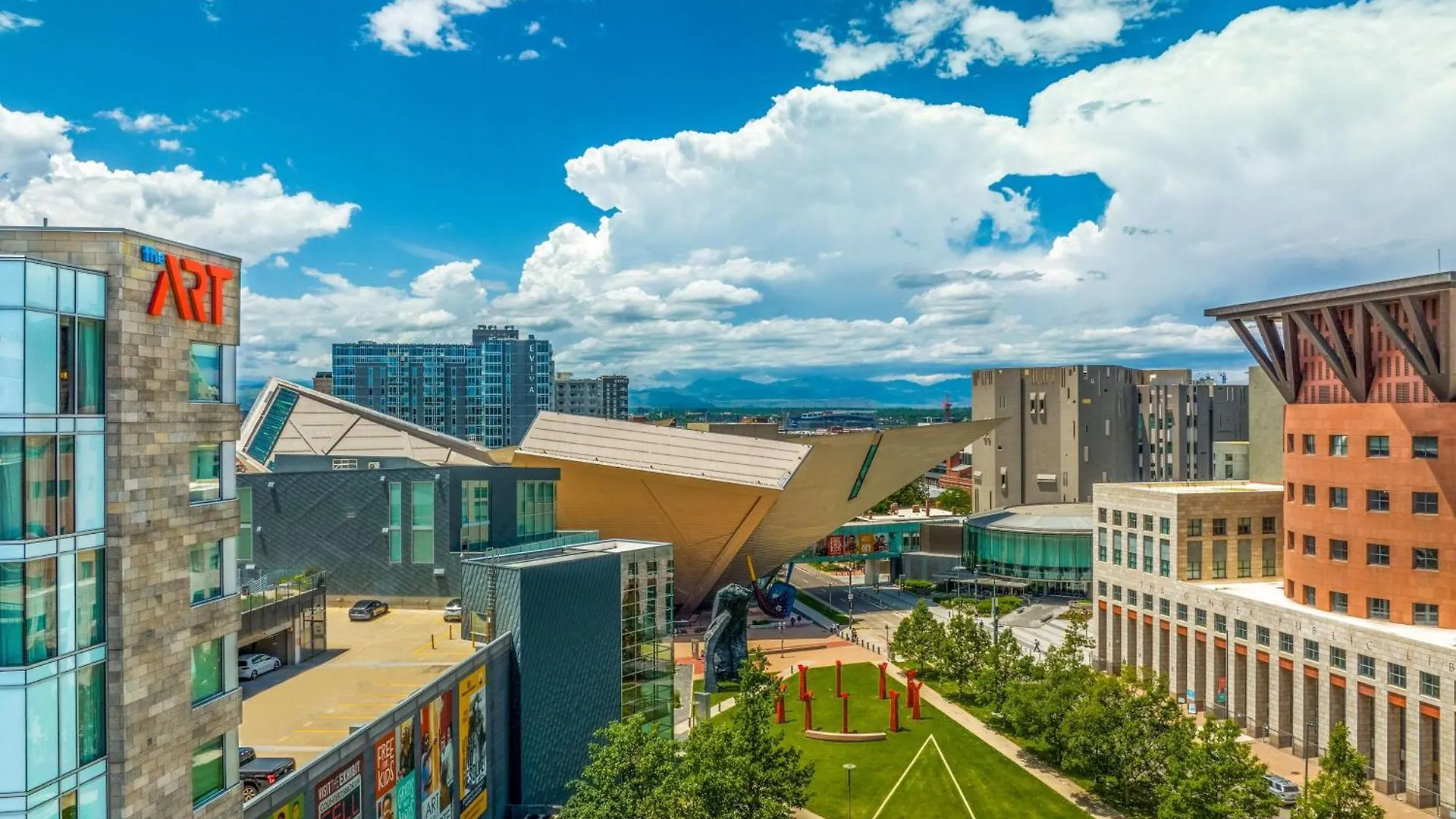 The Art Hotel Denver, Curio Collection By Hilton